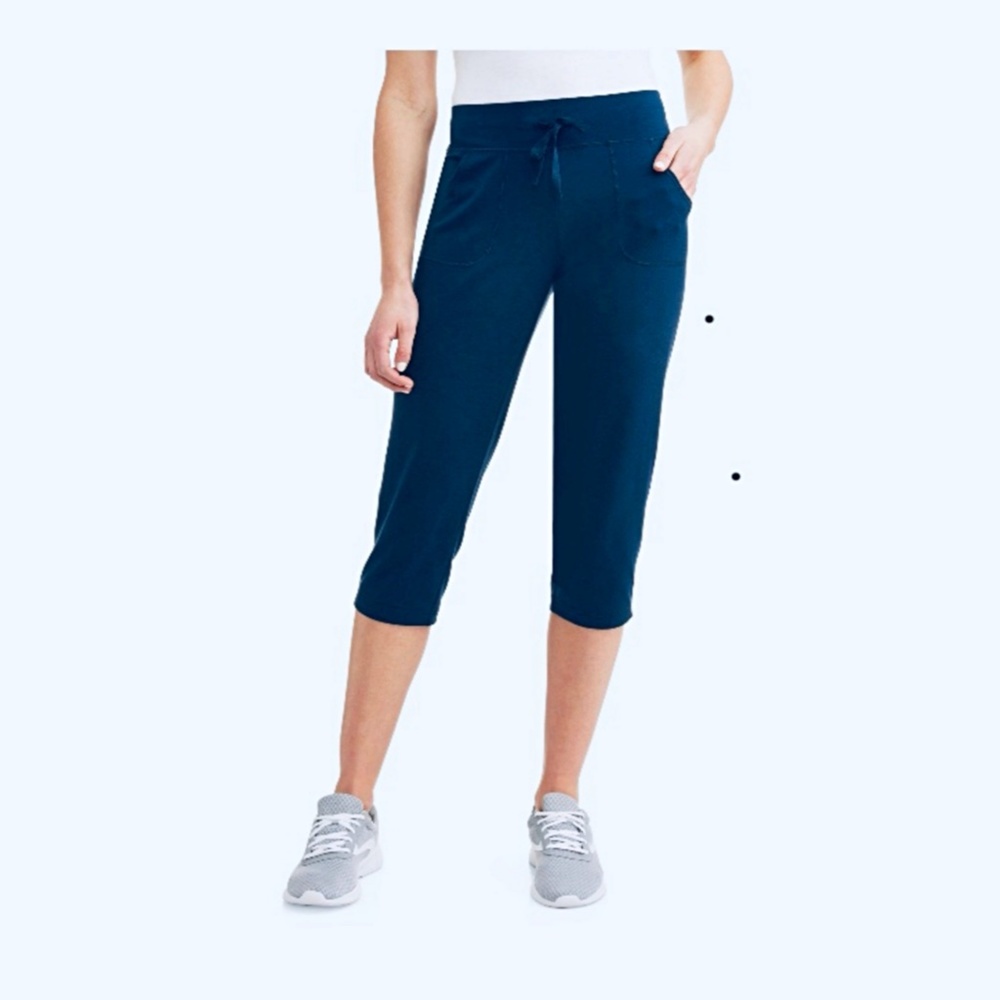 Athletic Works Women’s Active Knit Capri w/ Pockets, Blue. L (12-14) XXL (20)